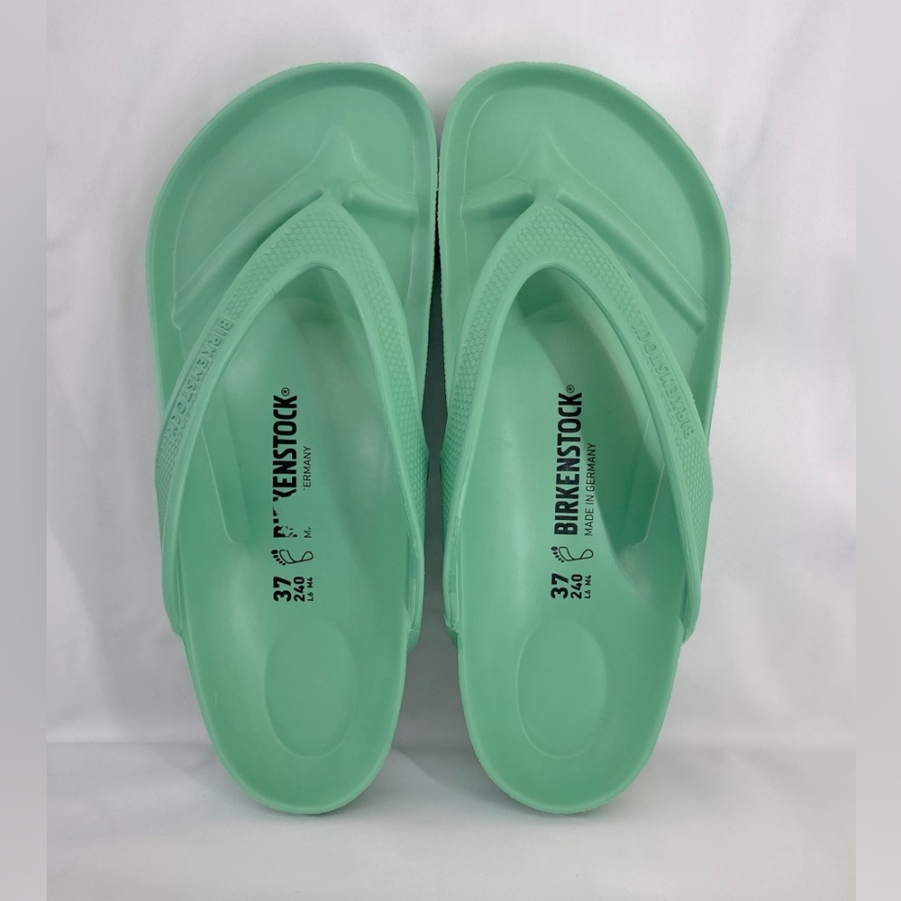 NWOT Birkenstock Size 37 Honolulu Sandals Jade Color
